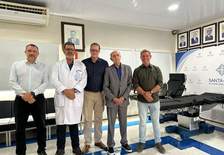 Com R$ 4 milhões já investidos, Cabo Bebeto anuncia nova emenda de R$ 900 mil à Santa Casa
